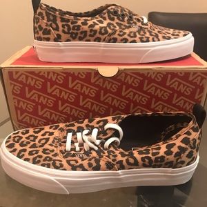 Vans Authentic’s - Leopard Print 💥NWT💥